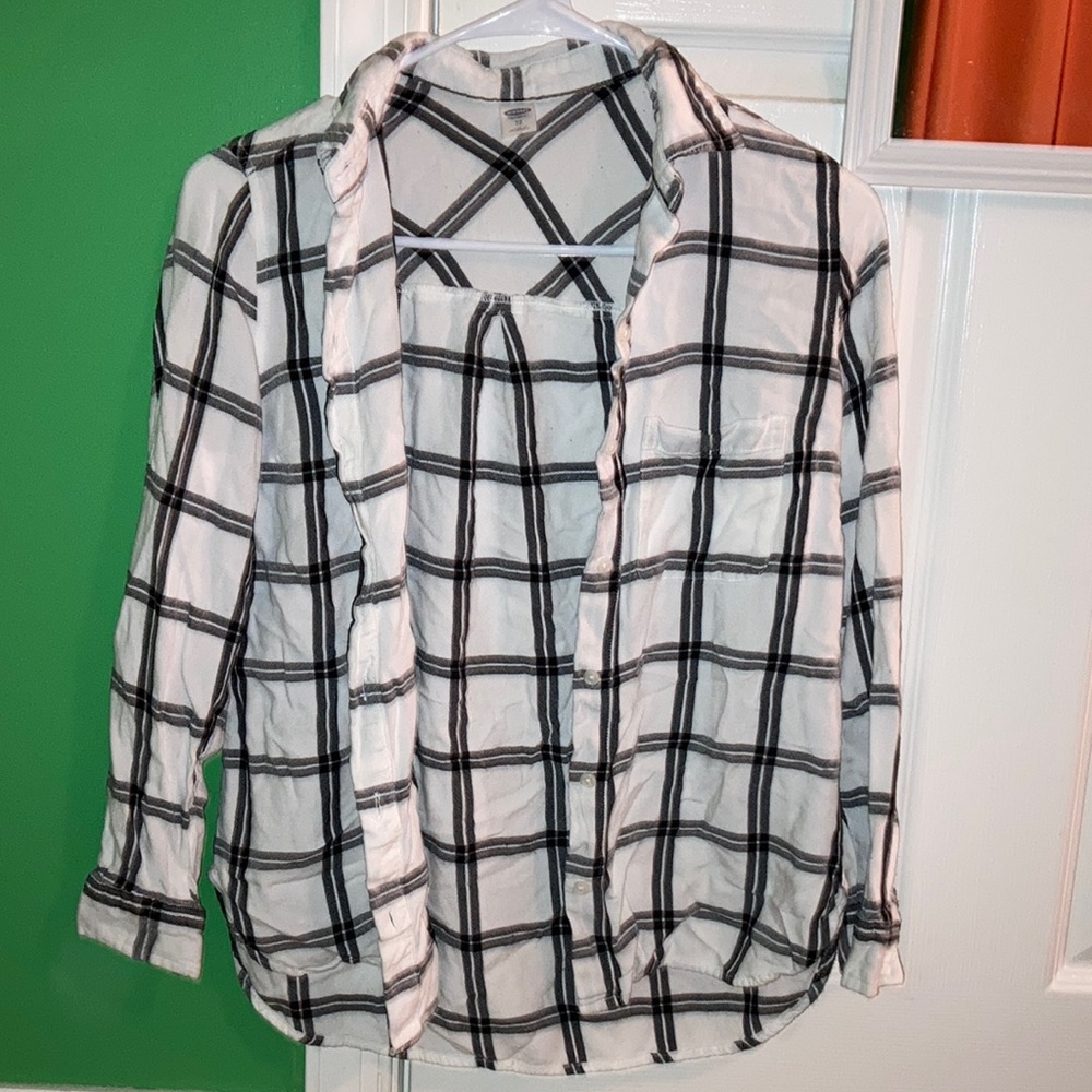 Womens old navy black and white flannel